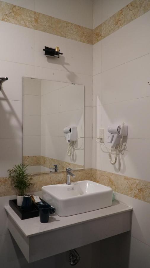 Bros Hotel Thành Pho Ho Chí Minh Esterno foto
